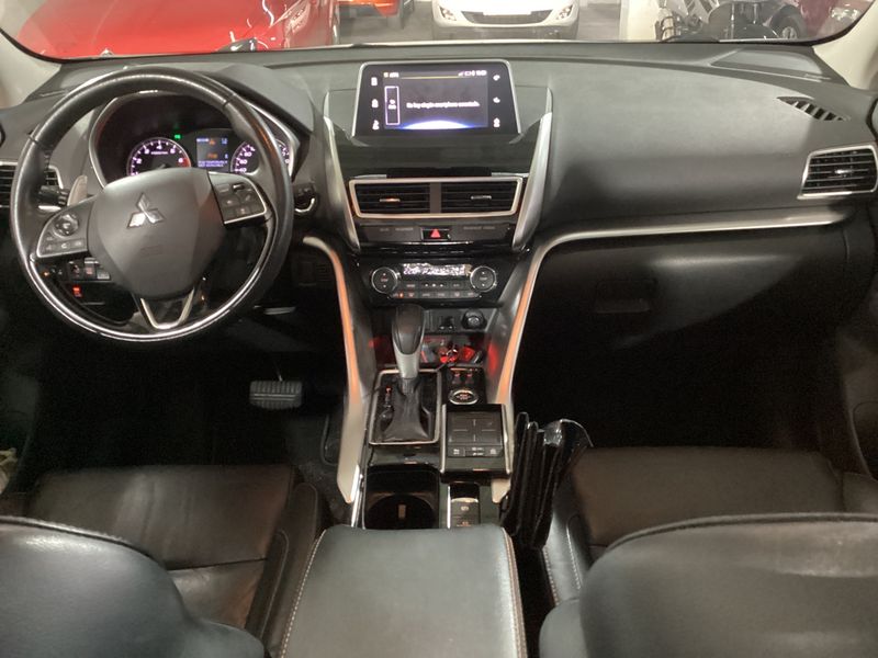 Mitsubishi Eclipse Cross 1.5 T-MIVEC Kaiteki 4WD — zdjęcie 12