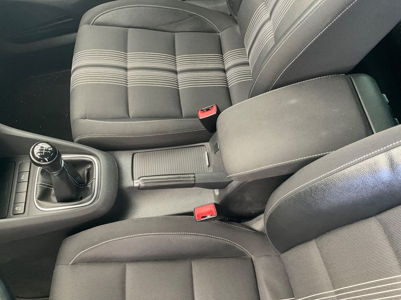 Volkswagen Golf VI 1.2 TSI Match 2012 – снимка 24