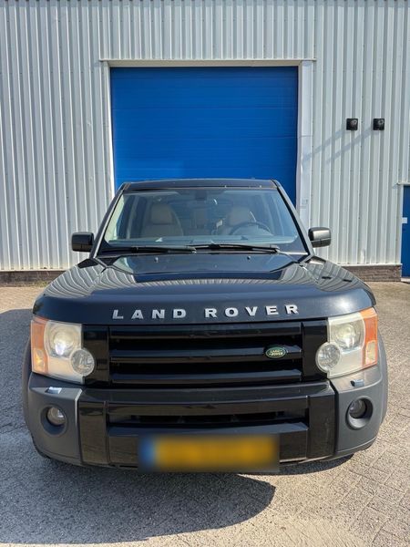 Land Rover Discovery 4.4 V8 SE — zdjęcie 7