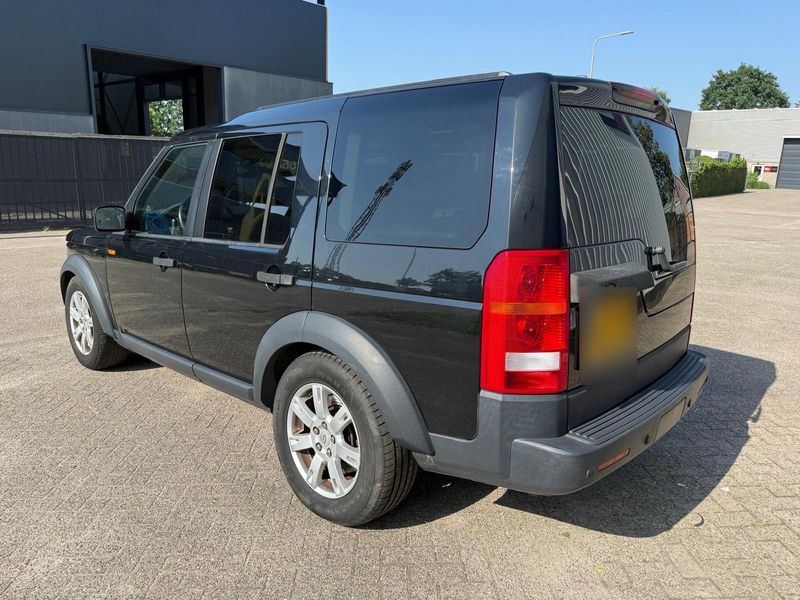 Land Rover Discovery 4.4 V8 SE — zdjęcie 3