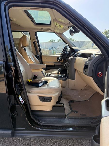 Land Rover Discovery 4.4 V8 SE — zdjęcie 10