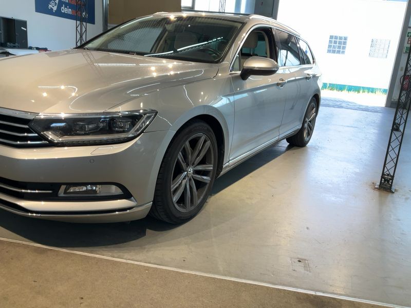 Volkswagen Passat 2.0 TDI Highline BlueMotion Tech 2015 – снимка 2