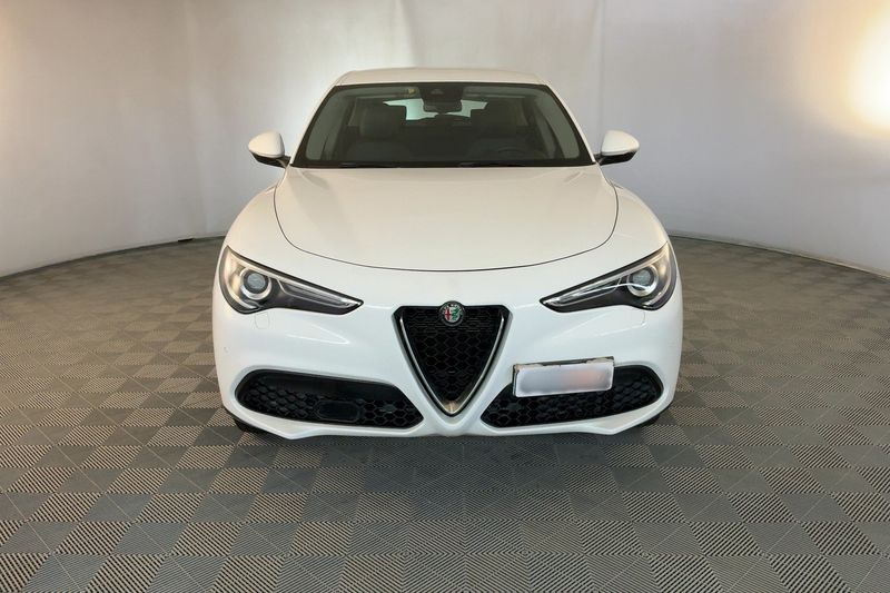 Alfa Romeo Stelvio 2.2 JTDM Lusso Q4 — zdjęcie 9