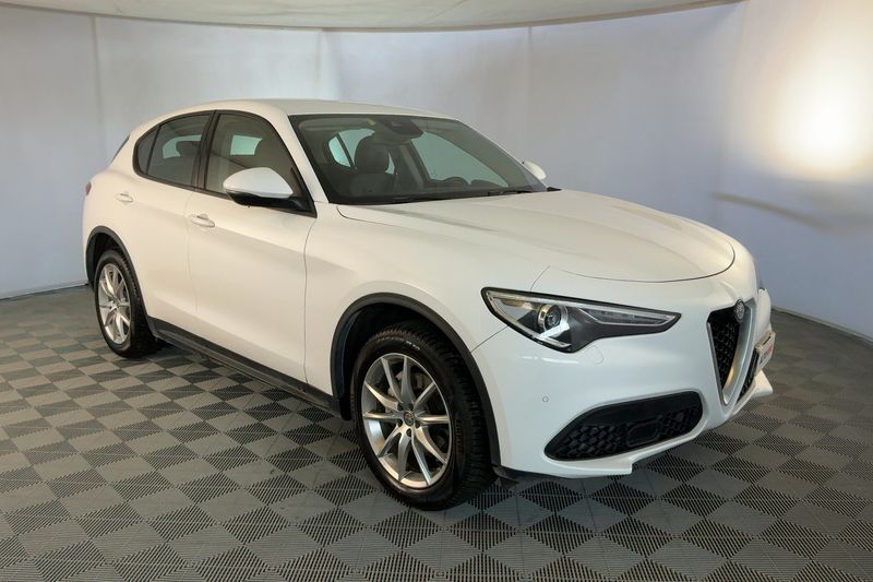 Alfa Romeo Stelvio 2.2 JTDM Lusso Q4 — zdjęcie 8