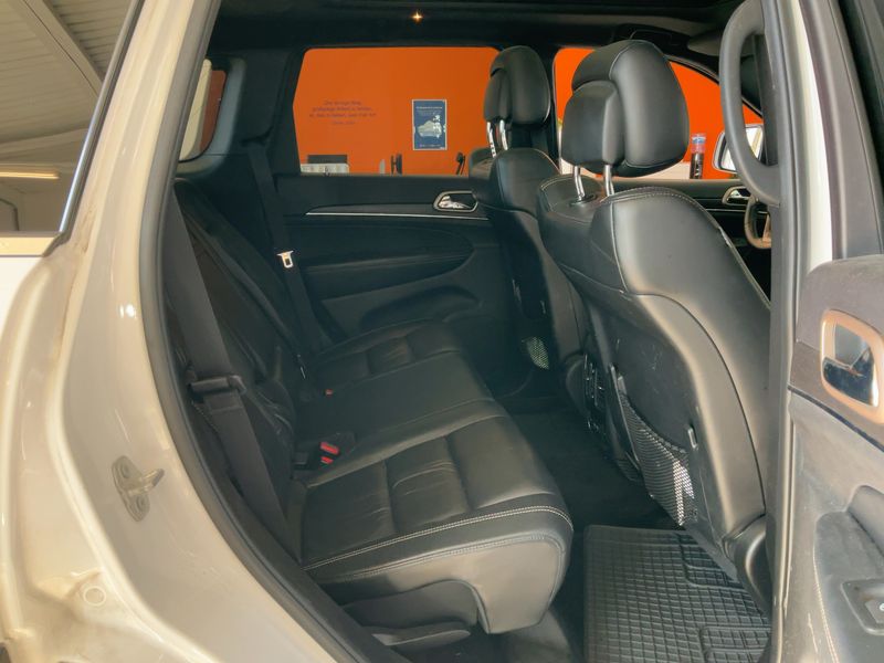 Jeep Grand Cherokee 3.0 CRD Limited — zdjęcie 14