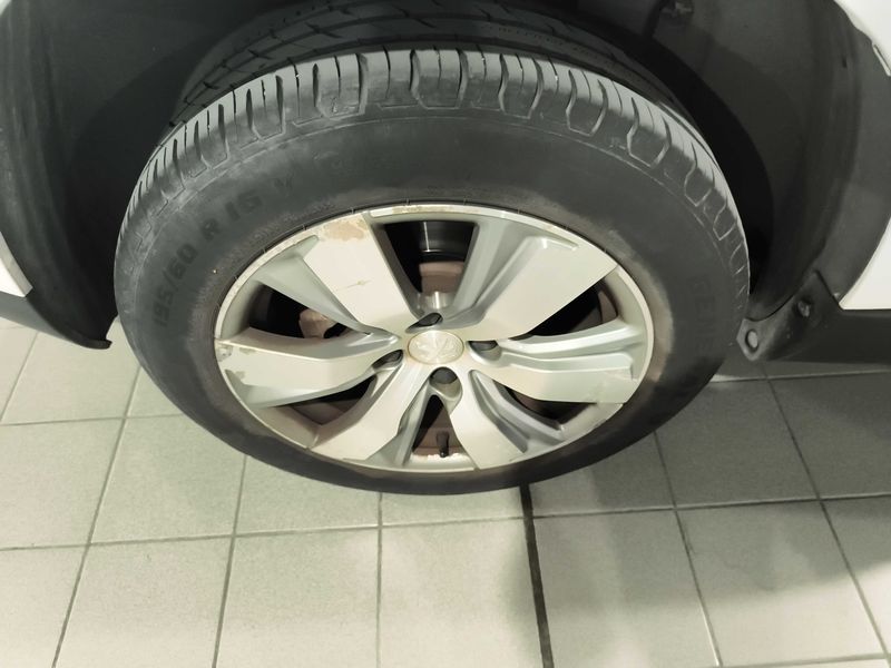 Peugeot 2008 1.6 Blue-HDi Style 2016 – снимка 19