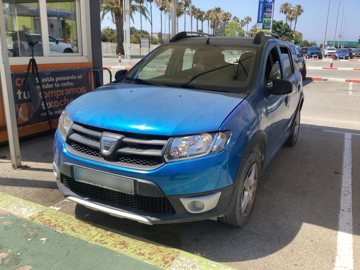 Dacia Sandero 2015 — photo 1