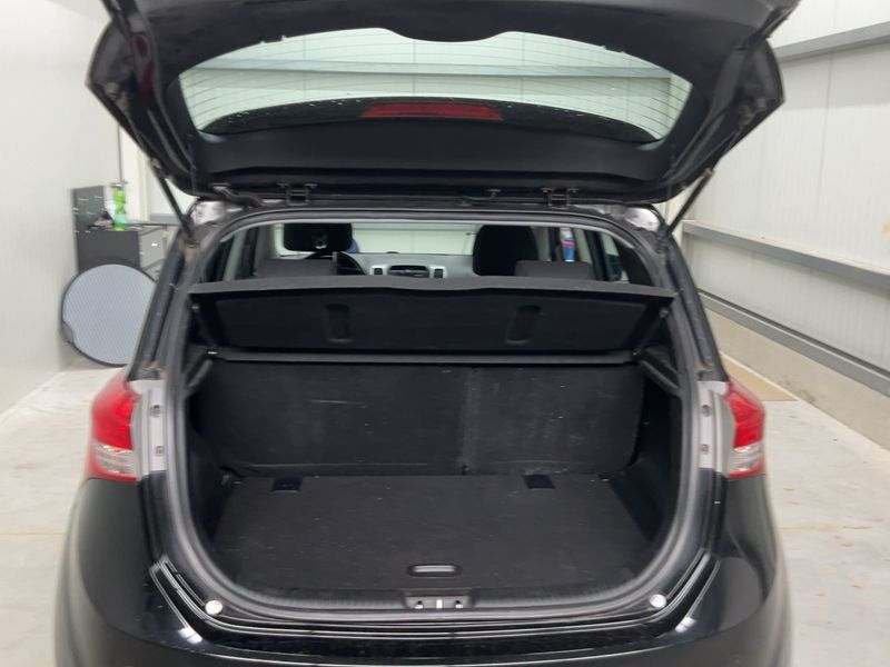 Hyundai ix20 1.4 FIFA world Cup Edition — zdjęcie 10