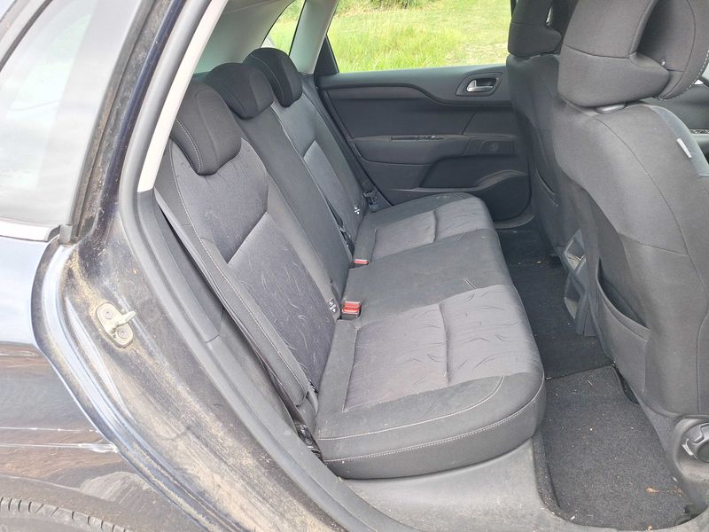 Citroen C4 1.6 e-HDi Millenium — zdjęcie 14