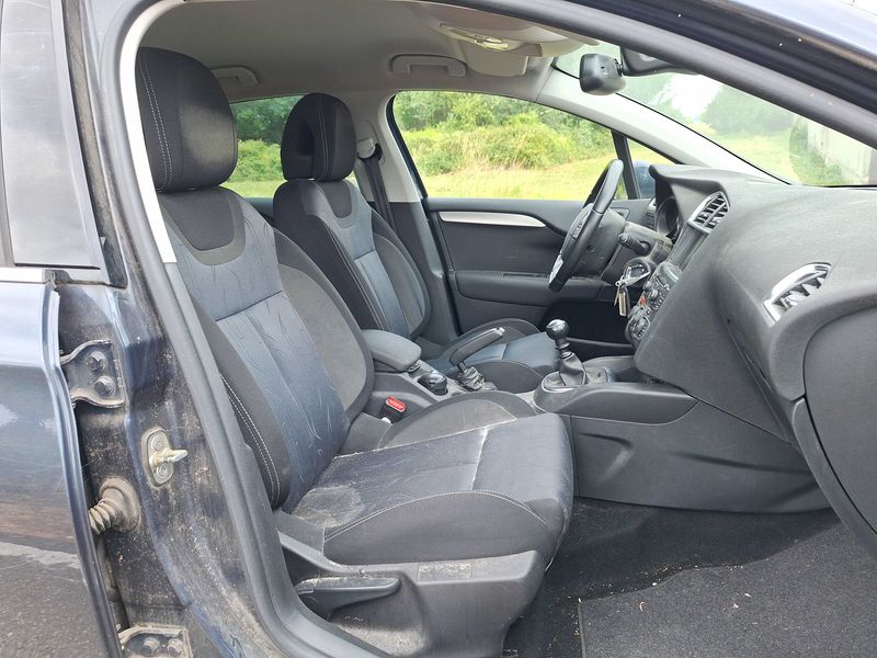 Citroen C4 1.6 e-HDi Millenium — zdjęcie 10