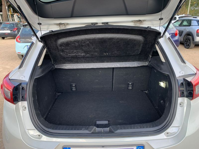 Mazda CX-3 1.5 Diesel Exceed — zdjęcie 9