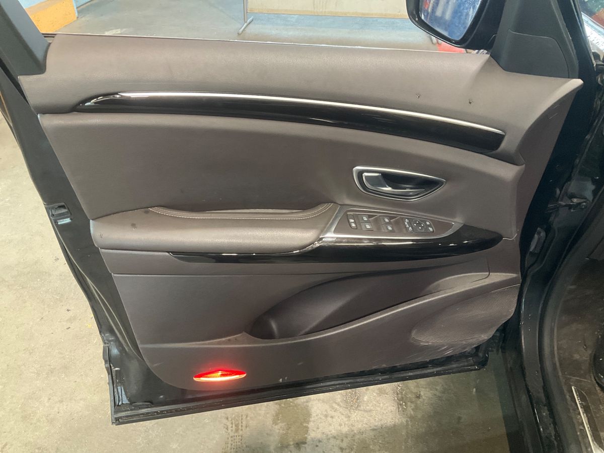 Renault Espace 2019 — photo 37