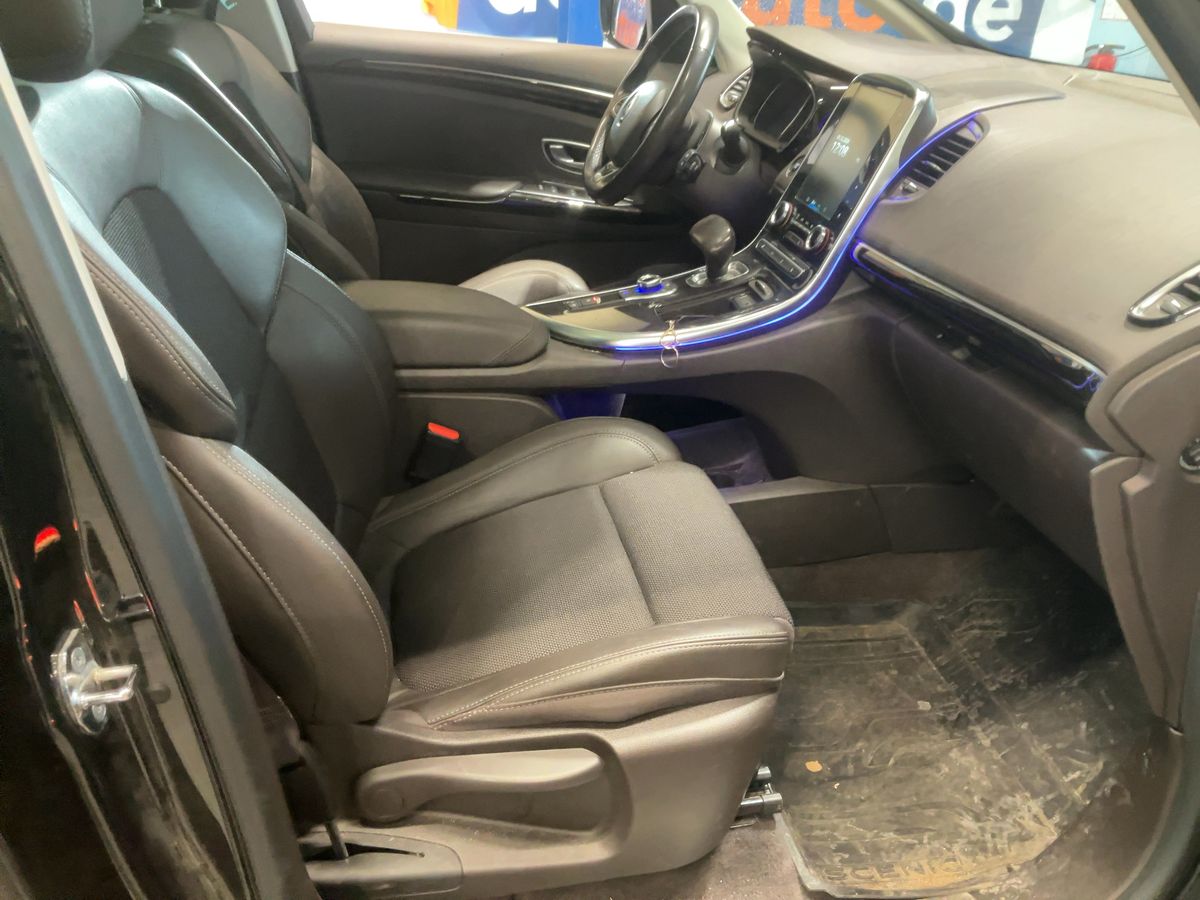 Renault Espace 2019 — photo 18