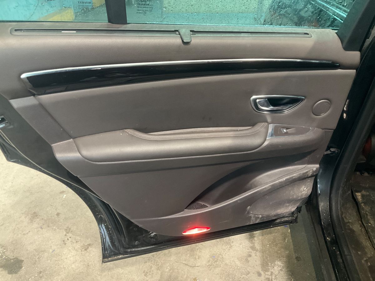 Renault Espace 2019 — photo 38