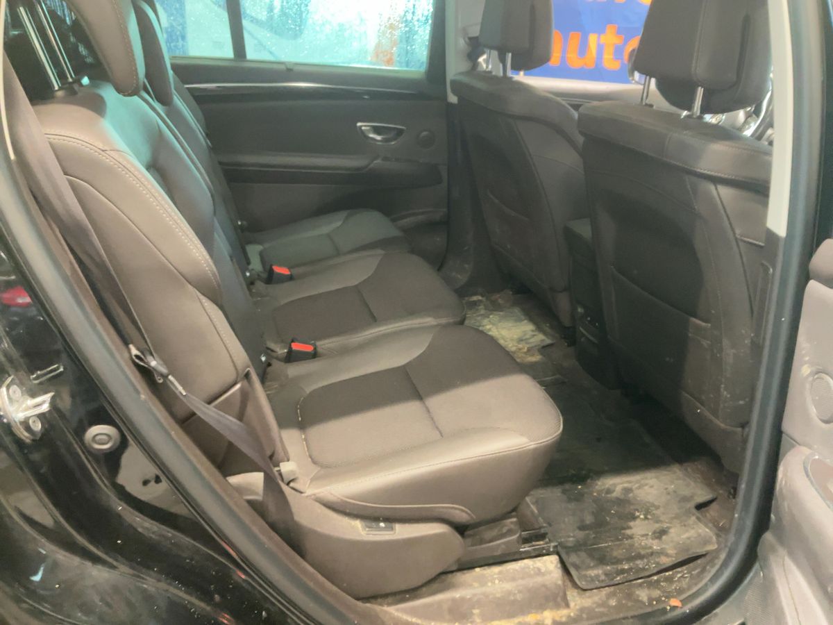 Renault Espace 2019 — photo 21