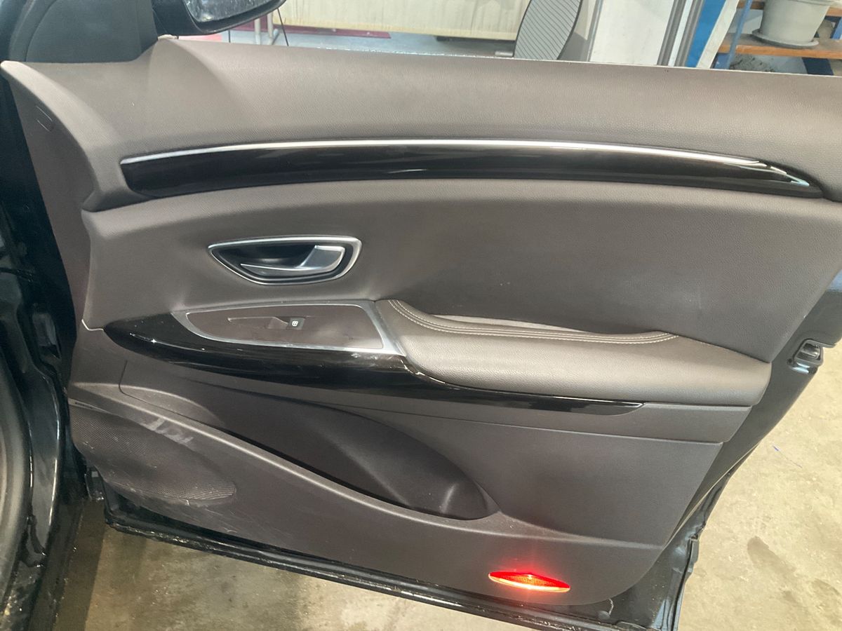 Renault Espace 2019 — photo 42