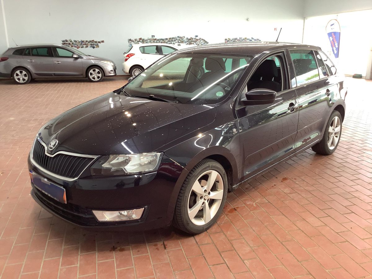 Skoda Rapid 2014 — photo 1