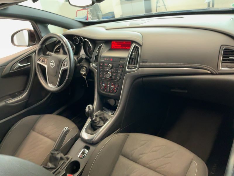 Opel Cascada 1.4 Turbo Edition ecoFlex — zdjęcie 12