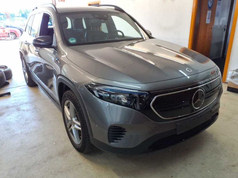 Mercedes-Benz EQB 2022