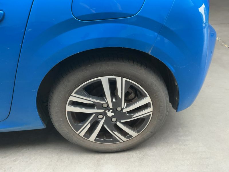 Peugeot 208 1.2 PureTech Allure 2020 – снимка 5