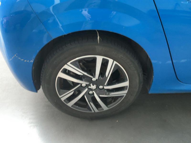 Peugeot 208 1.2 PureTech Allure 2020 – снимка 9