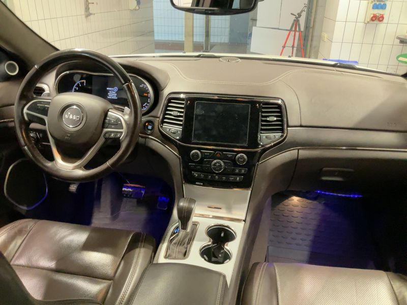 Jeep Grand Cherokee 3.0 CRD Summit 2020 – снимка 18