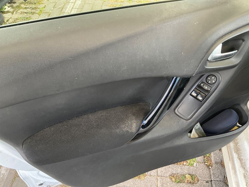 Citroen C3 1.6 Blue-HDi Feel Edition 2015 – снимка 24