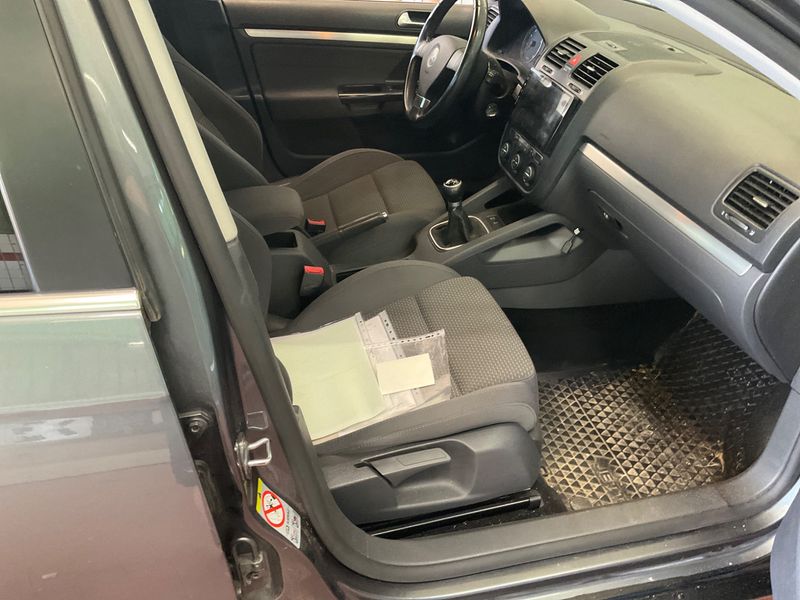 Volkswagen Jetta 1.4 TSI Sportline — zdjęcie 3