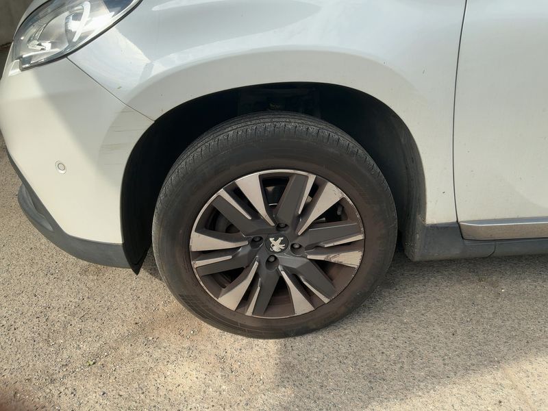 Peugeot 2008 1.6 Blue-HDi Allure 2016 – снимка 3