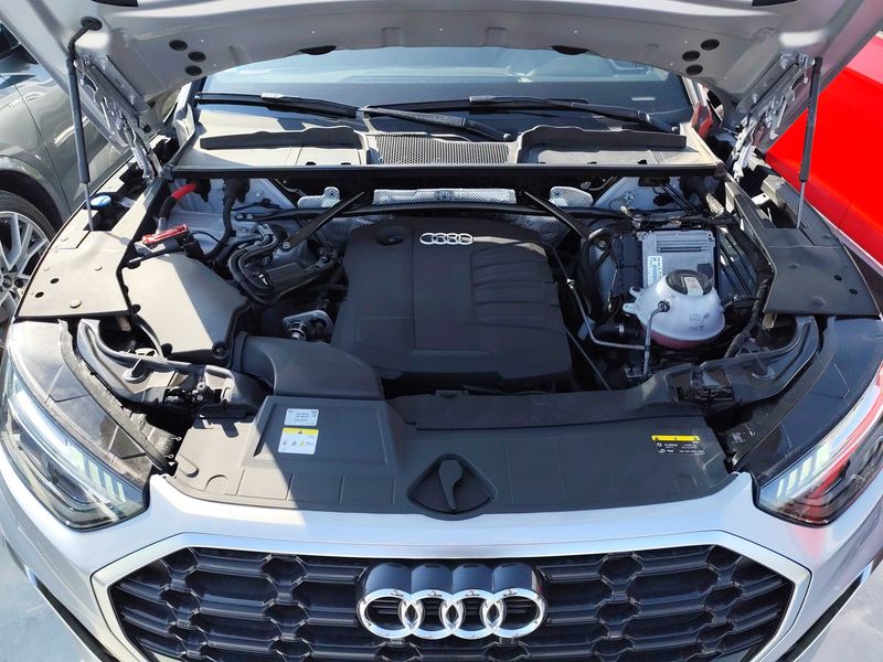 Audi Q5 35 TDI Mild-Hybrid S line — zdjęcie 8