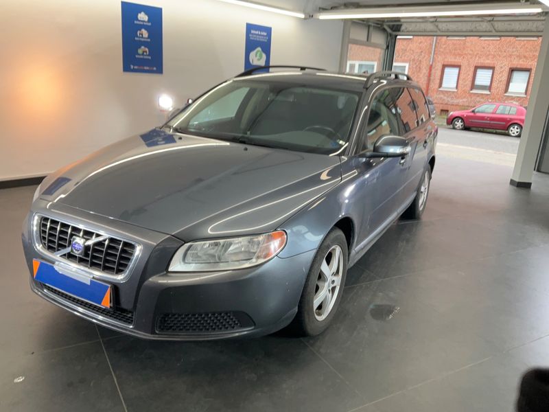Volvo V70 2.0