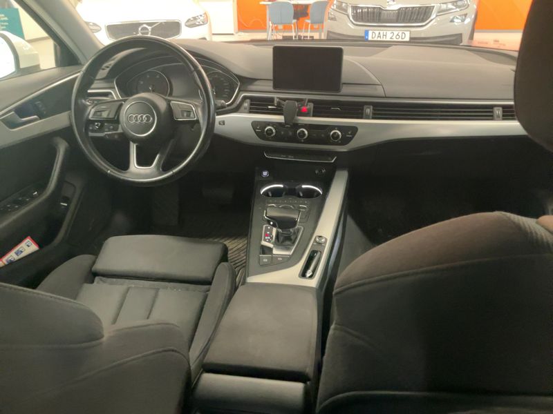Audi A4 2.0 TDI Sport — zdjęcie 12