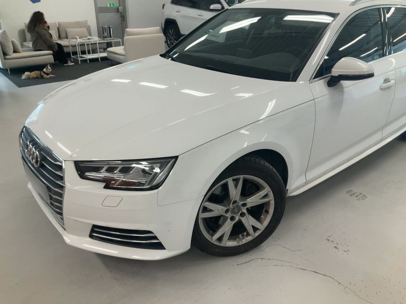 Audi A4 2.0 TDI Sport — zdjęcie 2