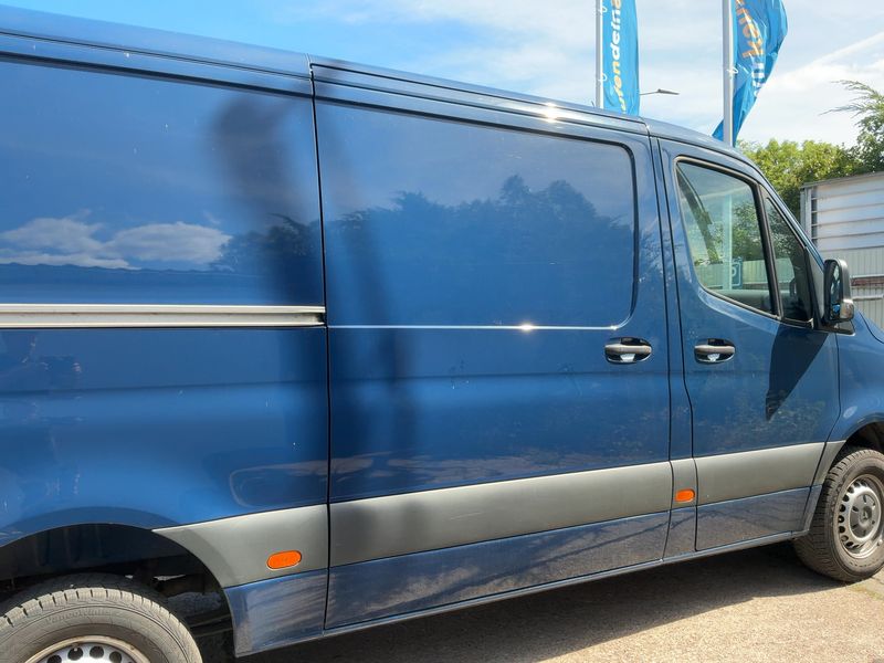 Mercedes-Benz Sprinter 319 CDI RWD L2 — zdjęcie 7