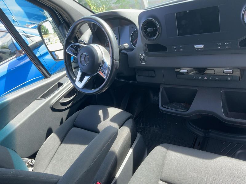 Mercedes-Benz Sprinter 319 CDI RWD L2 — zdjęcie 12