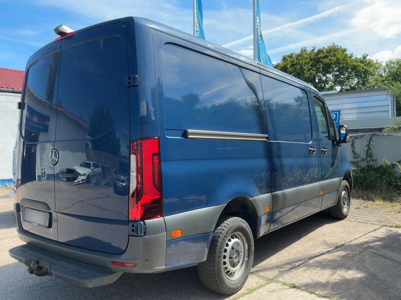 Mercedes-Benz Sprinter 319 CDI RWD L2 — zdjęcie 6