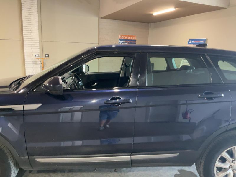 Land Rover Evoque 2.0 Td4 Pure 2018 – снимка 4
