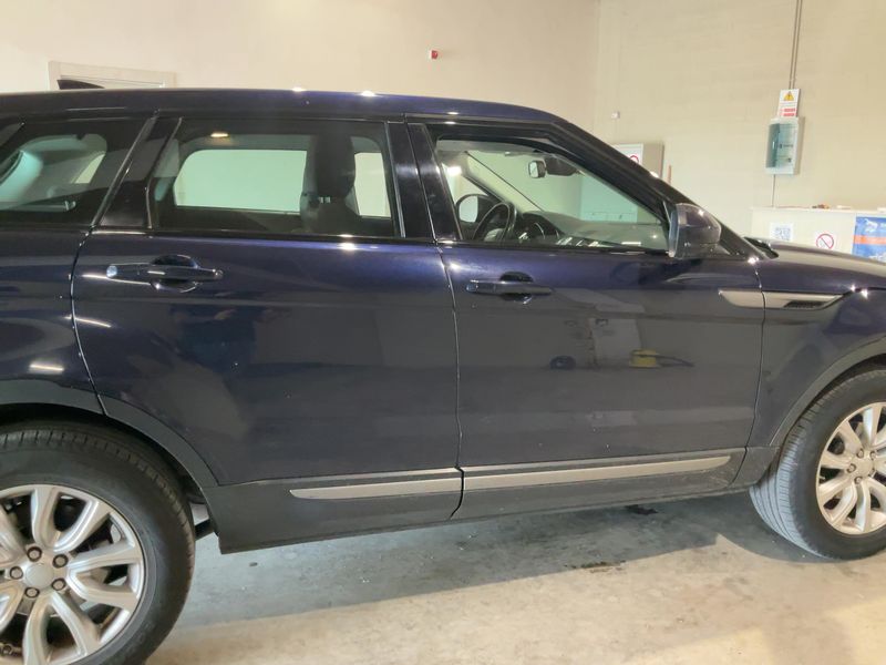 Land Rover Evoque 2.0 Td4 Pure 2018 – снимка 10