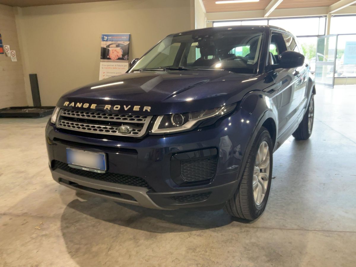 Land Rover 2018 — photo 1