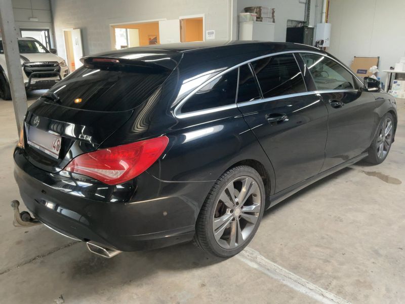 Mercedes-Benz CLA-Klasse CLA 220 Shooting Brake Urban 2015 – снимка 8