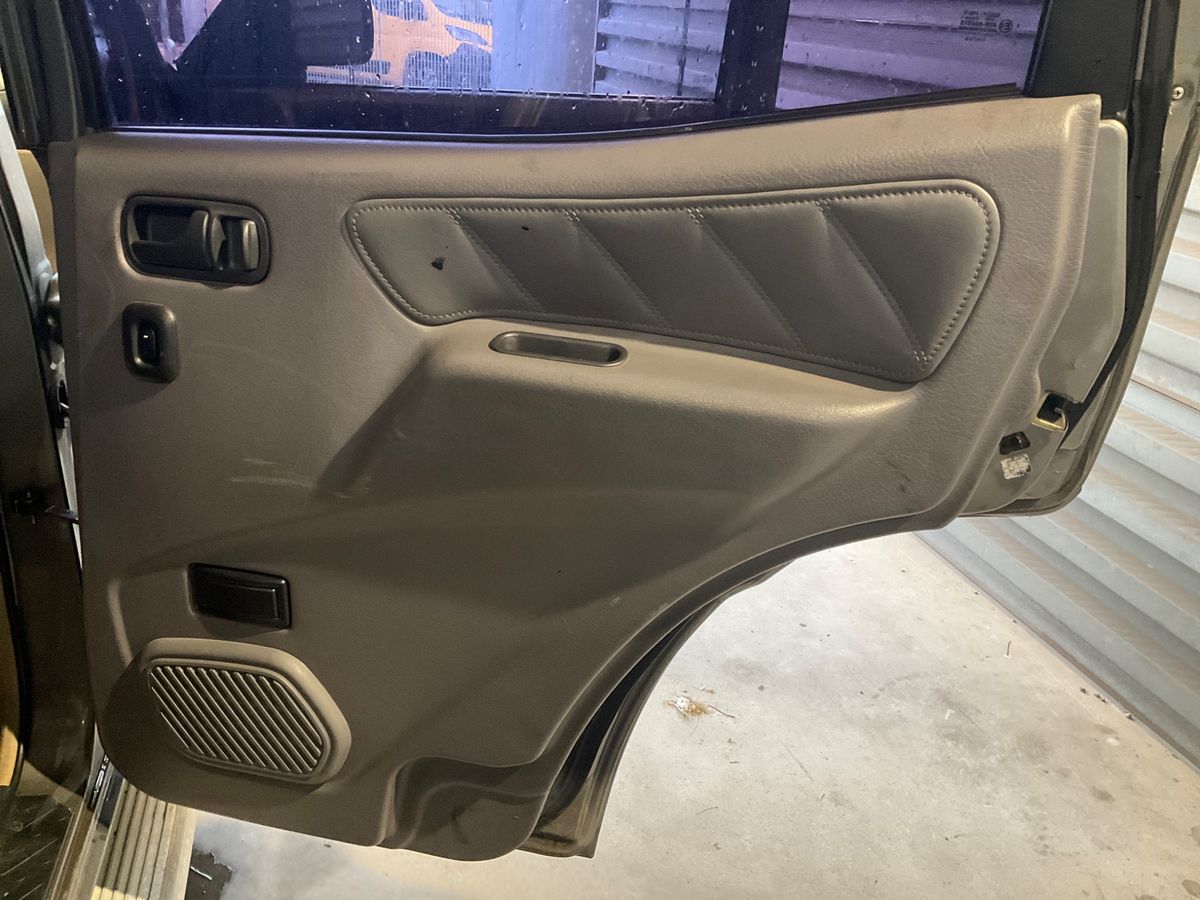 Nissan Terrano 2001 — photo 36