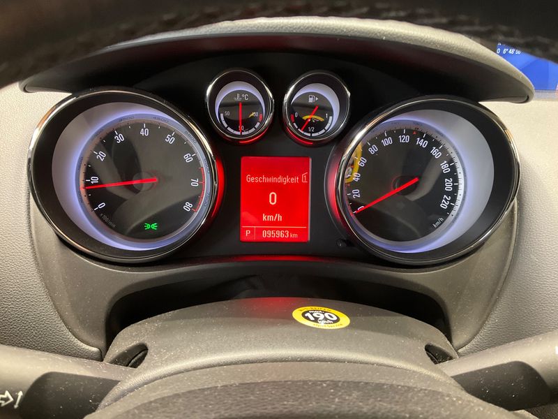Opel Meriva 1.4 Turbo Innovation — zdjęcie 13