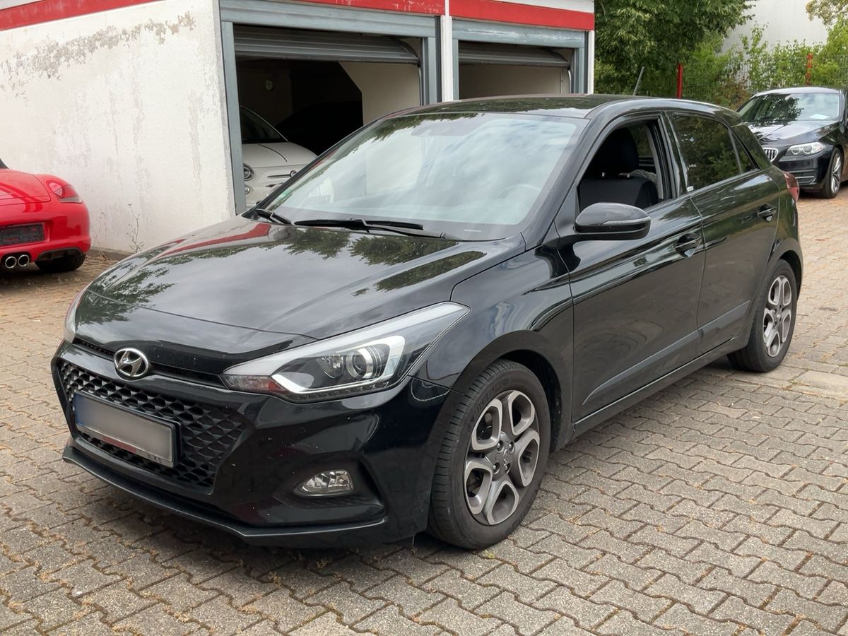 Hyundai i20 2020 — photo 1