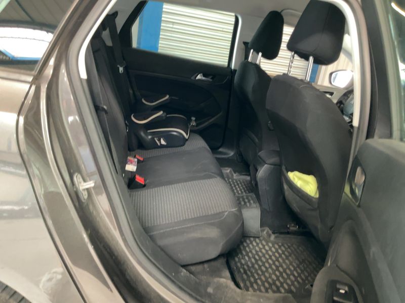 Peugeot 308 1.6 Blue-HDi Active Business — zdjęcie 14