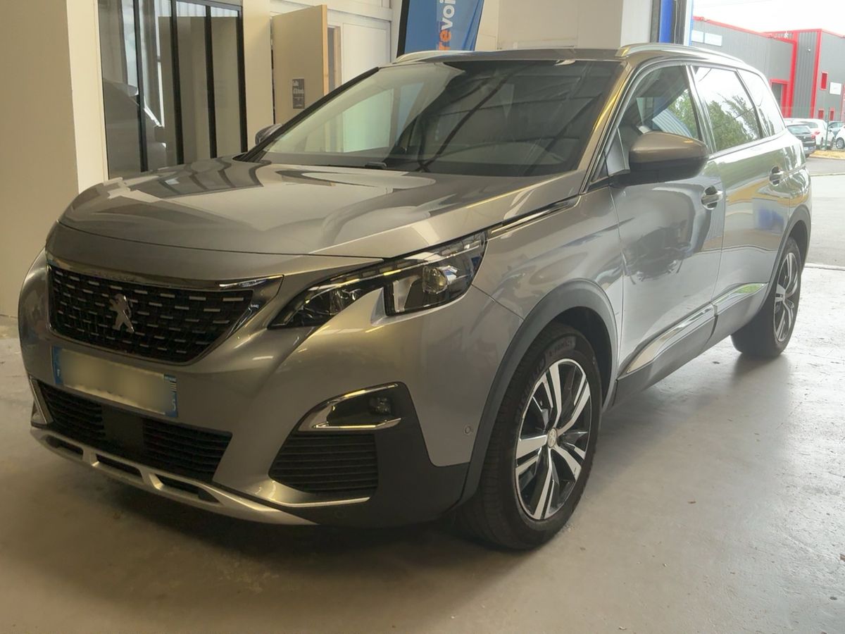 Peugeot 5008 2020 — photo 1