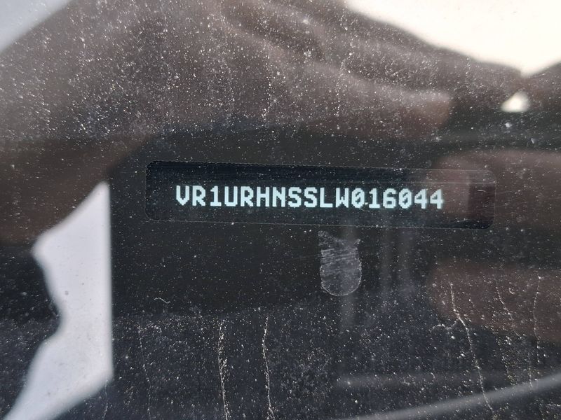 DS Automobiles DS3 Crossback 1.2 PureTech Performance Line Plus — zdjęcie 16