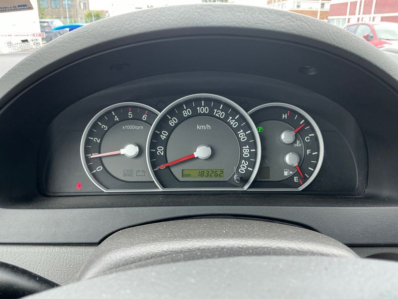 Kia Sorento 2.5 CRDi VGT EX — zdjęcie 4