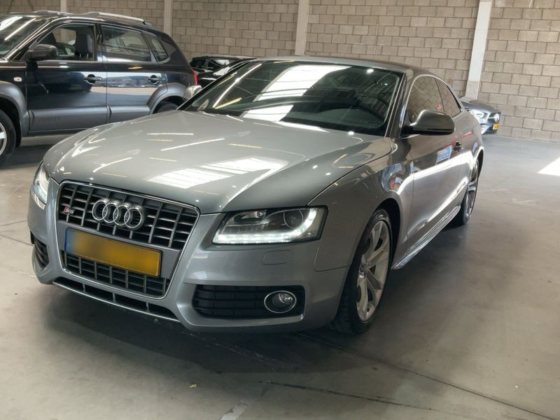 S5 4.2 V8 FSI quattro