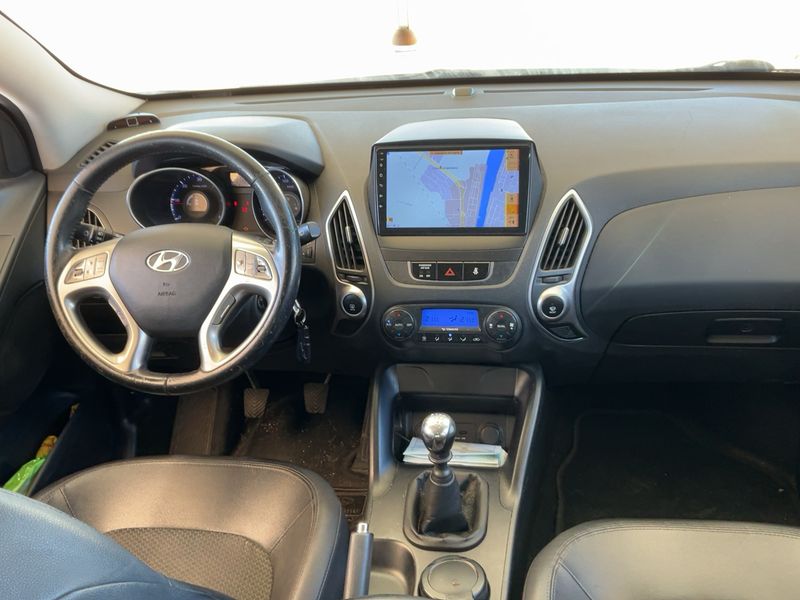 Hyundai ix35 1.7 CRDi Comfort 2WD — zdjęcie 12