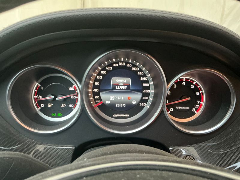 Mercedes-Benz CLS-Klasse CLS 63 AMG S 4Matic — zdjęcie 13